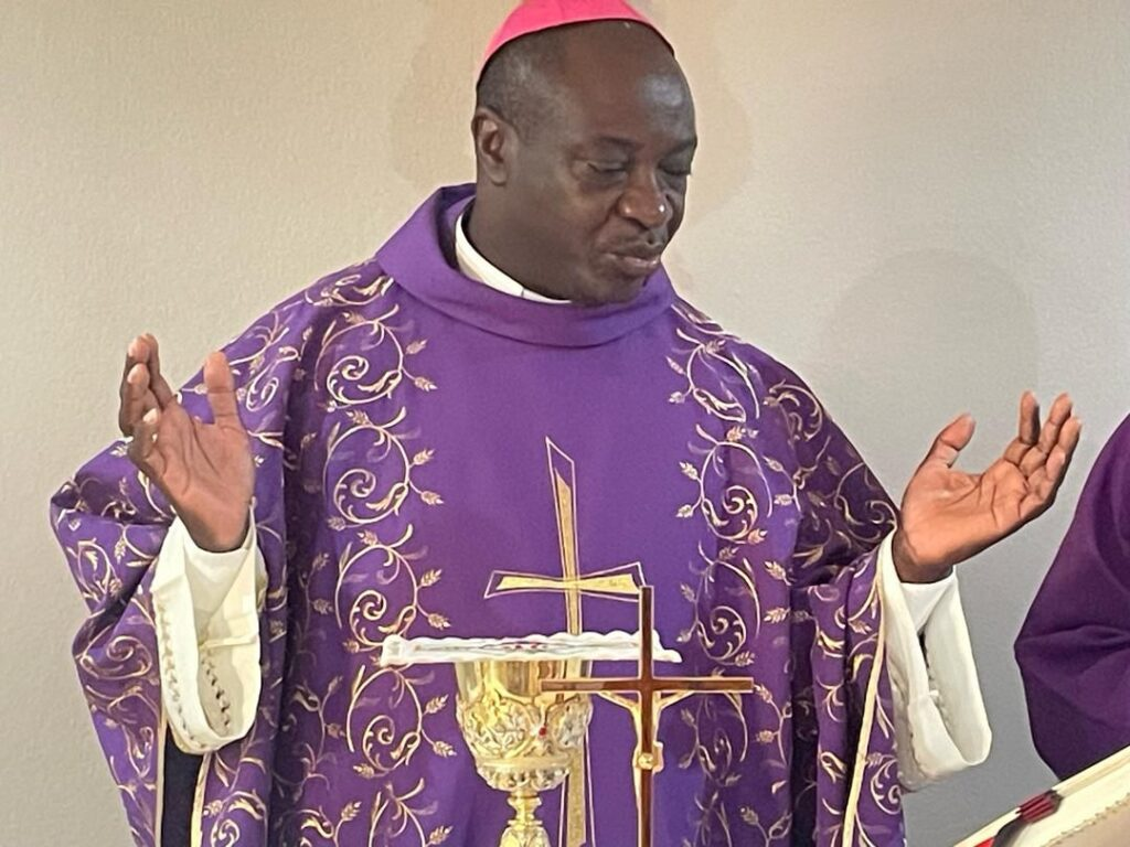 Mgr Ephrem NDJONI
