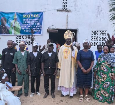 À Moyol : Clôture de la première partie de la visite pastorale dans le département de la Sébé-Brikolo